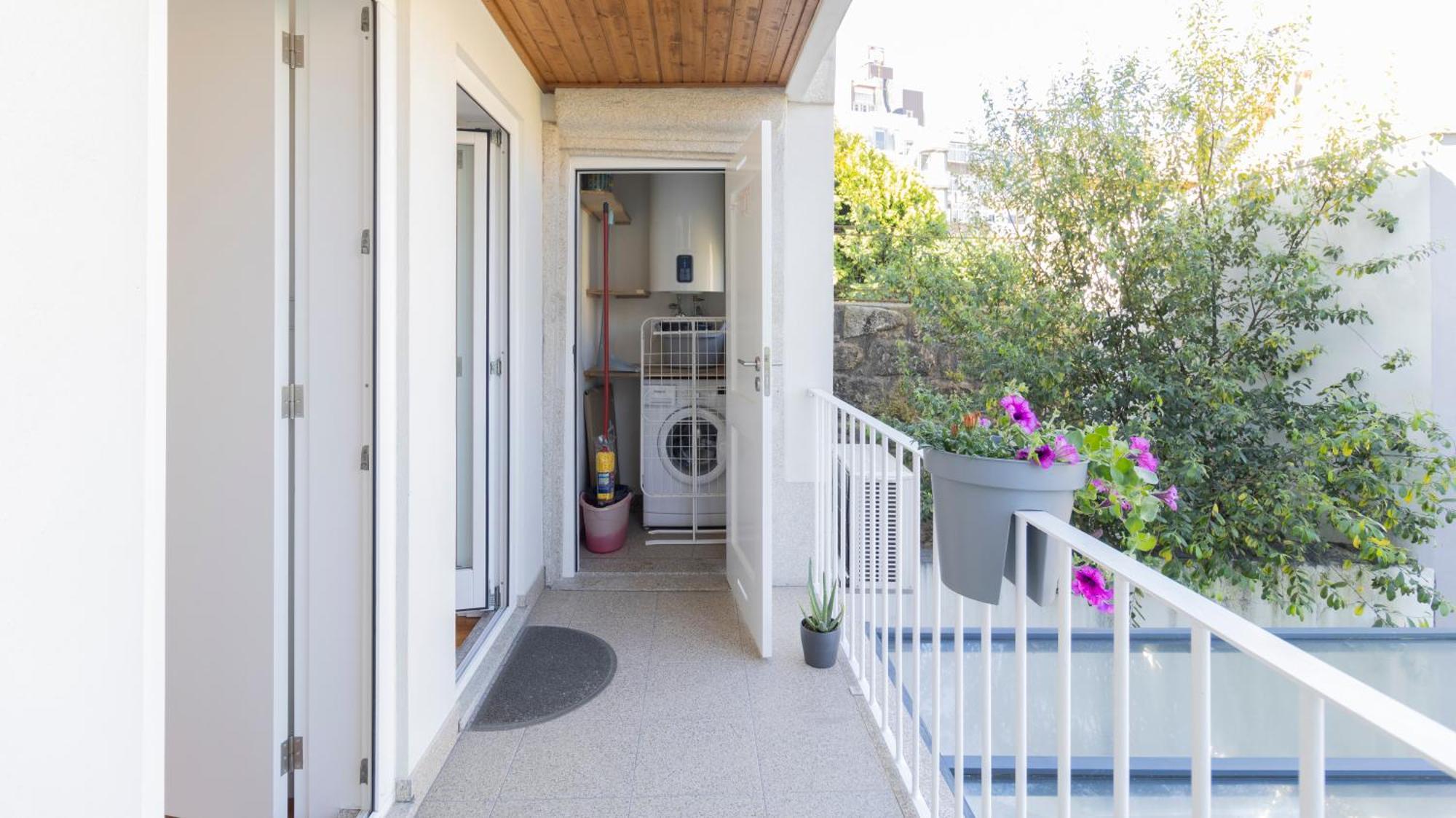 City Center Duplex W Patio By Lovelystay Porto Luaran gambar