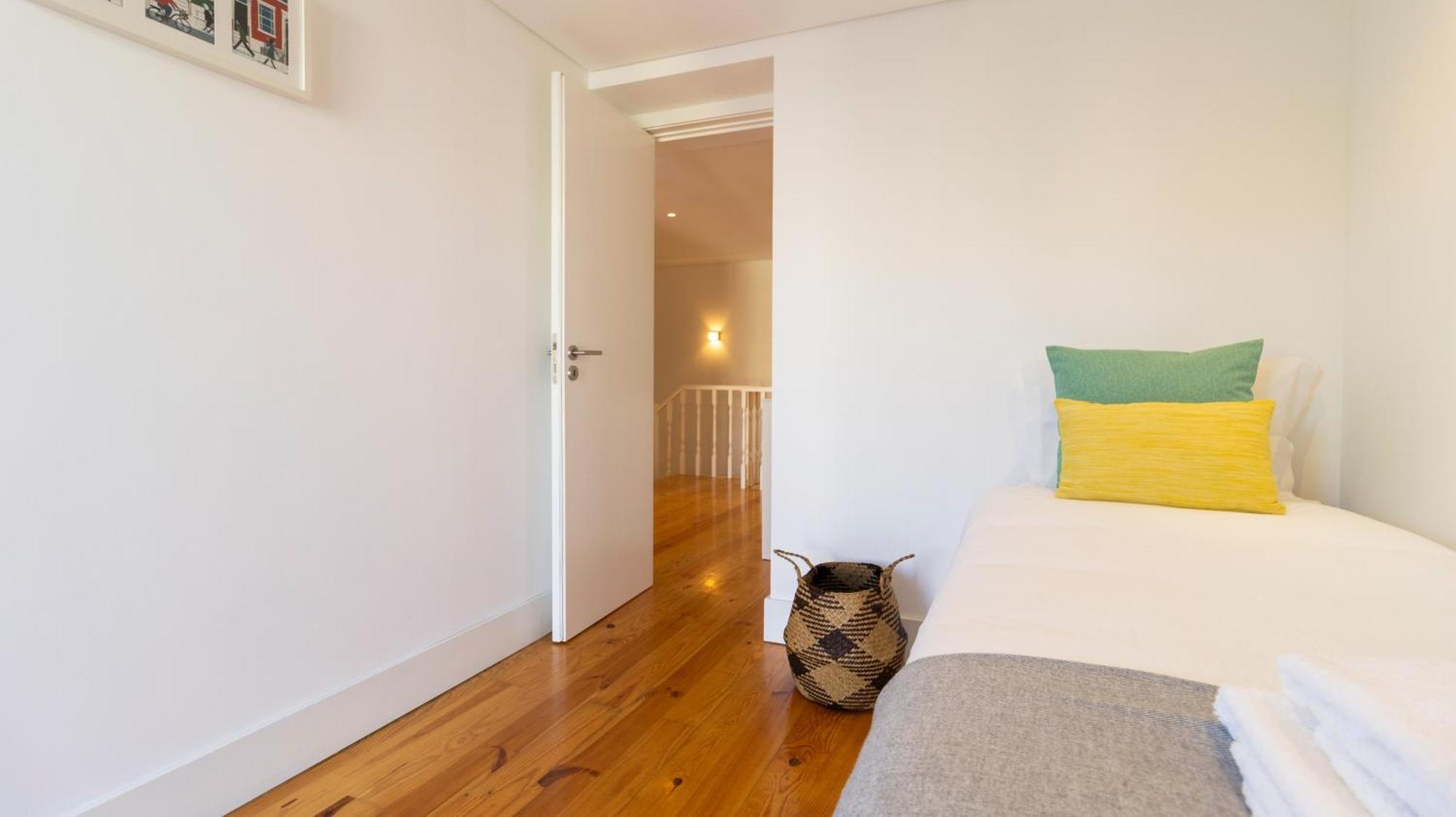 City Center Duplex W Patio By Lovelystay Porto Luaran gambar