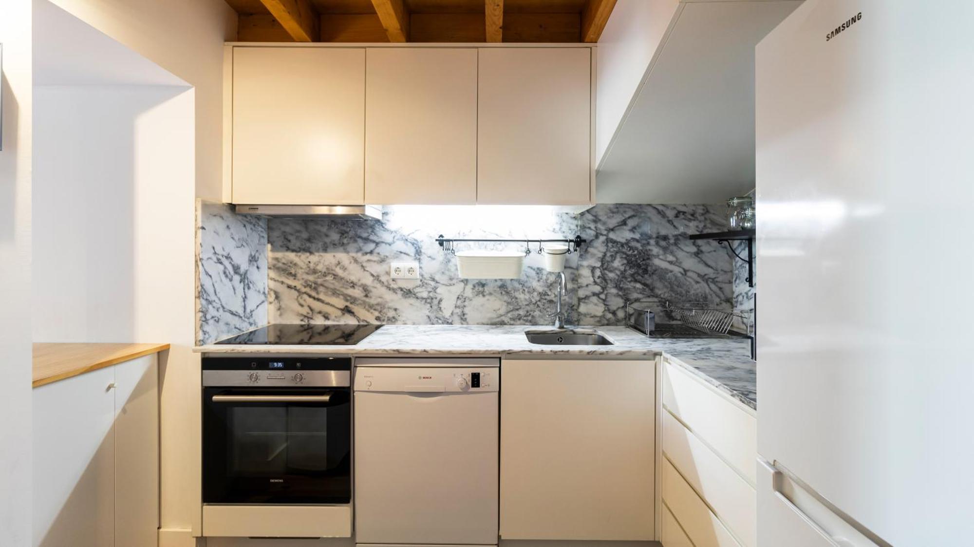 City Center Duplex W Patio By Lovelystay Porto Luaran gambar